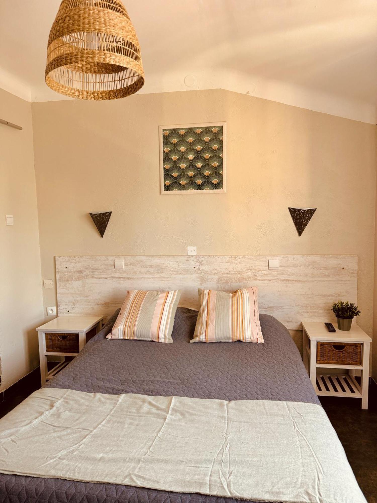 Hotel Le Nid أرجيليه- سور- مير المظهر الخارجي الصورة