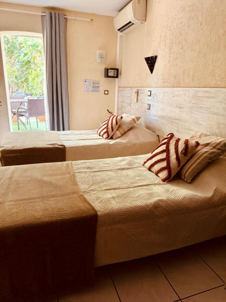 Hotel Le Nid أرجيليه- سور- مير المظهر الخارجي الصورة