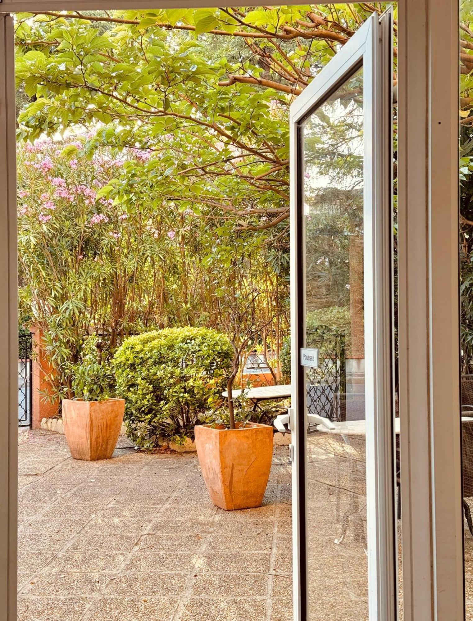 Hotel Le Nid أرجيليه- سور- مير المظهر الخارجي الصورة