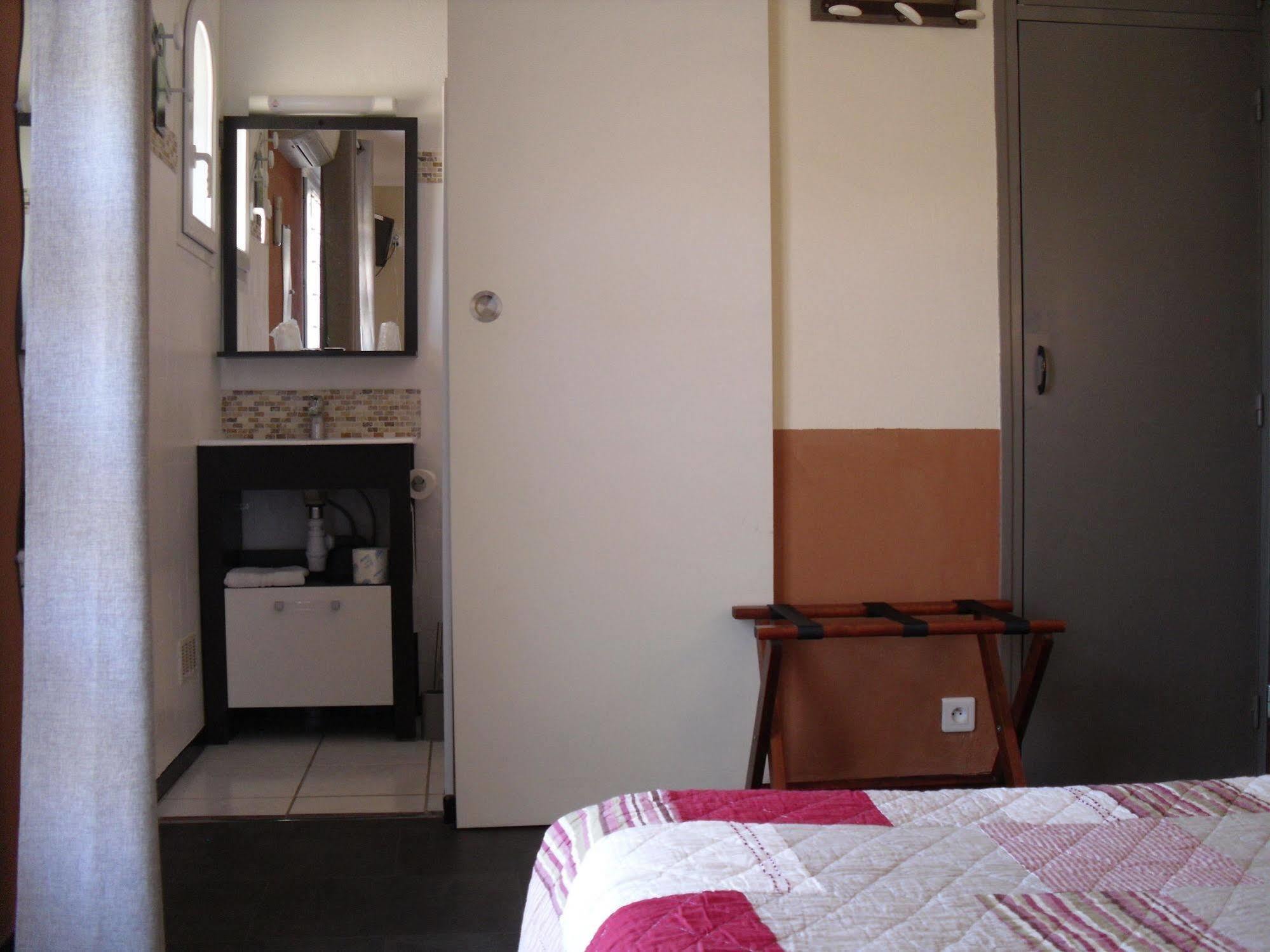 Hotel Le Nid أرجيليه- سور- مير المظهر الخارجي الصورة